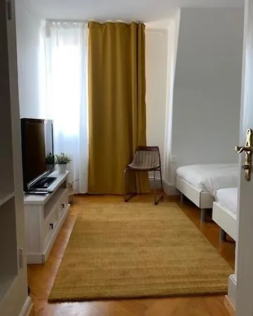 Dieci Allo Zoo Гостьовий будинок *