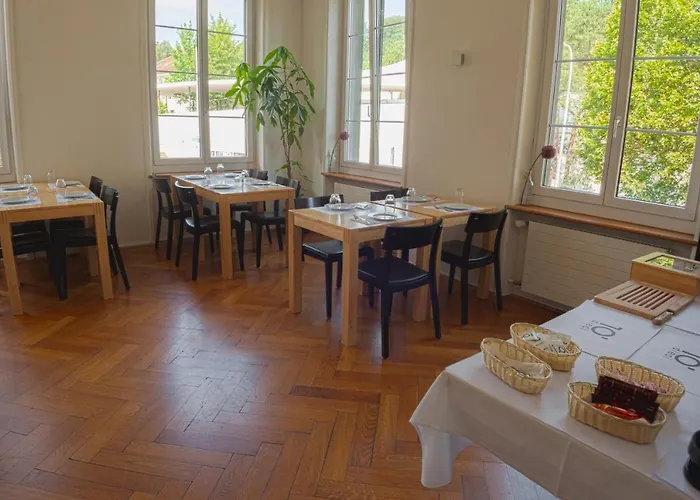 Dieci Allo Zoo Guest house